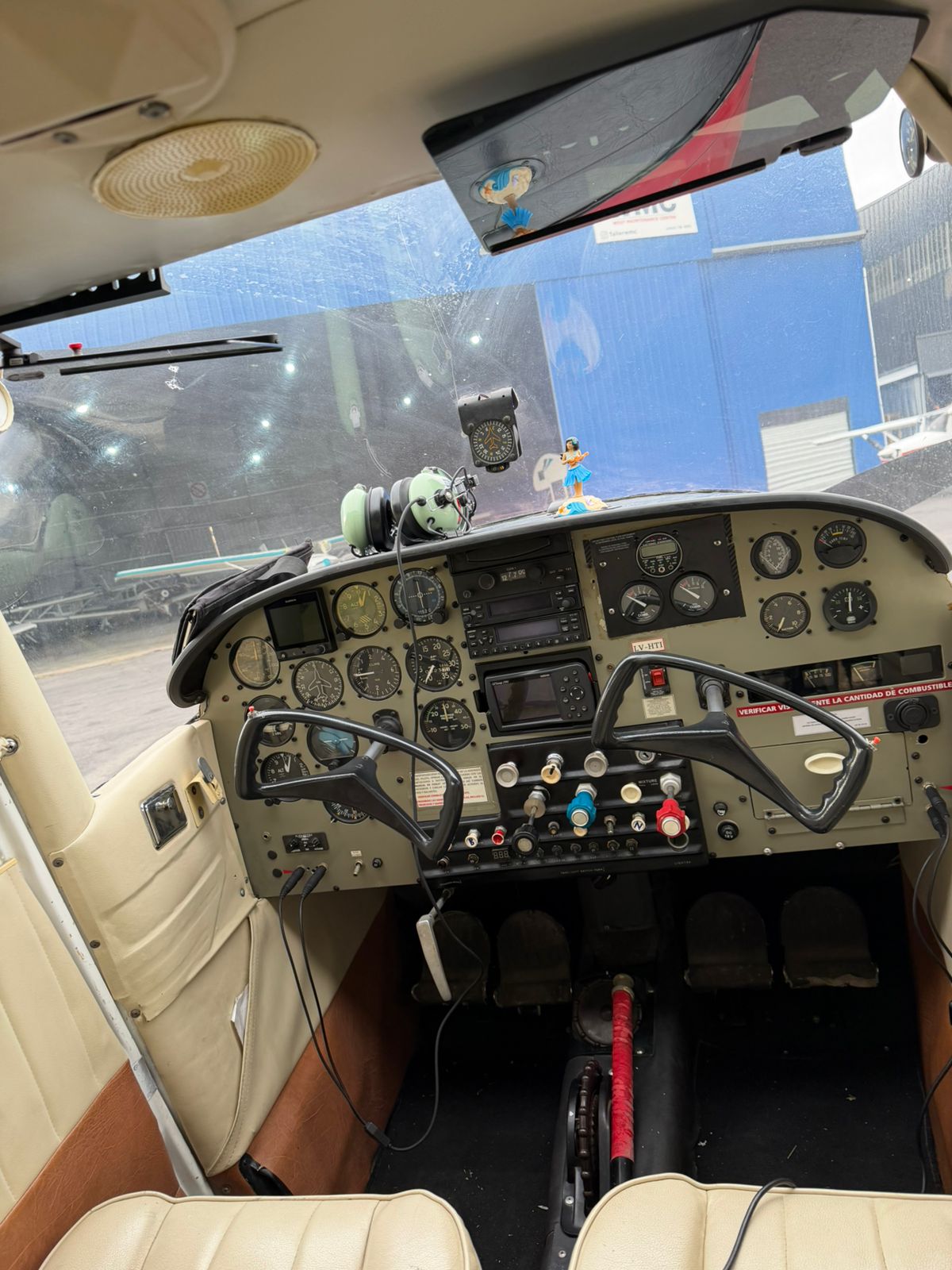 Cessna 182C Interior