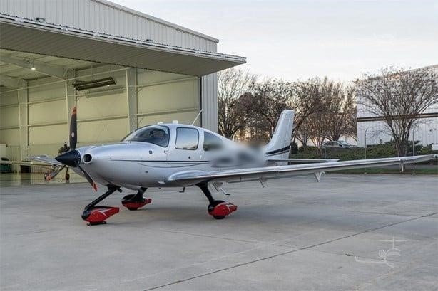 Cirrus SR22-G5